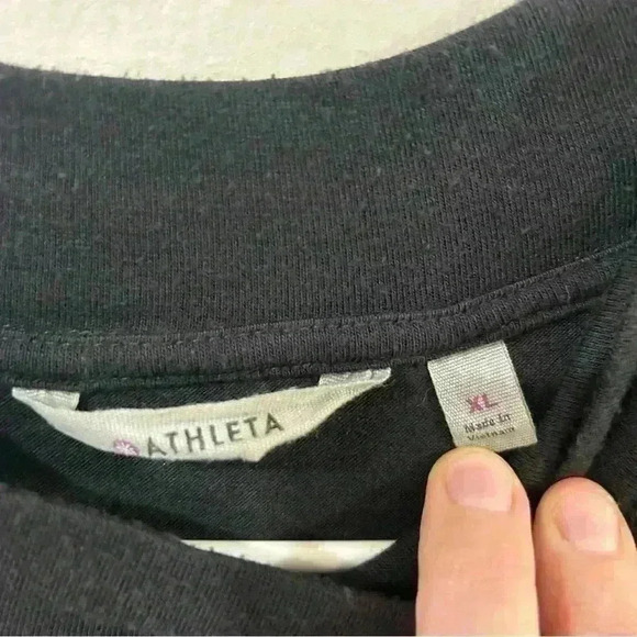 Athleta Threadlight Relaxed Mock Neck Tank - Picture 4 of 6